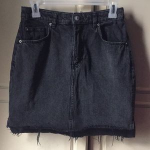 Black denim H&M skirt
